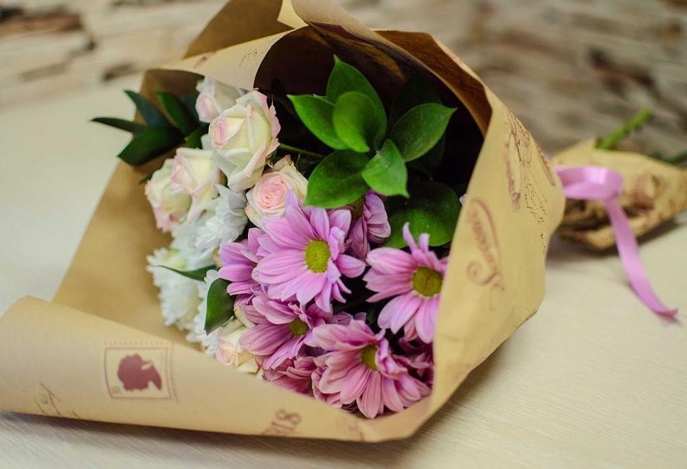 Букет цветов из: Розы и Хризантемы в Уни