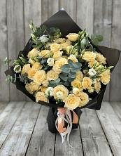 Букет цветов из:  Розы и Лизиантусы в Уни