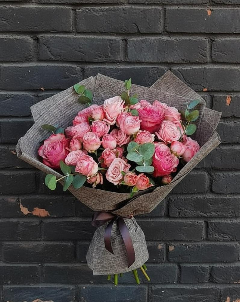 Букет цветов из: Розы в Уни