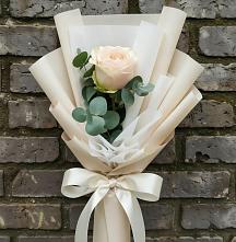 Букет цветов из:  Розы в Уни