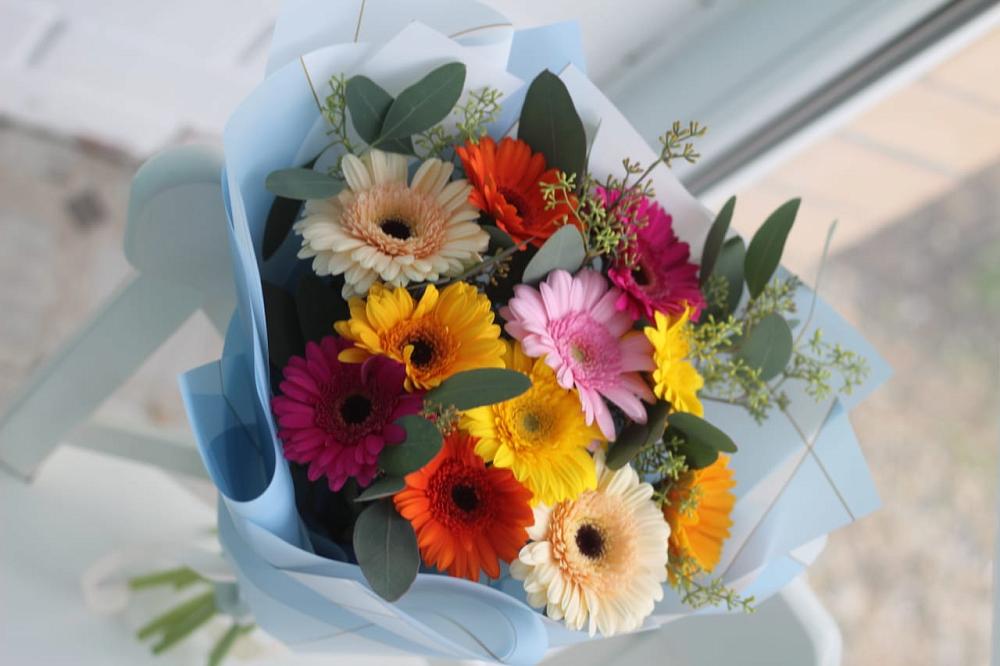 Букет цветов из: Герберы в Уни