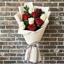 Букет цветов из:  Розы #REPLACE_PRED# Уни