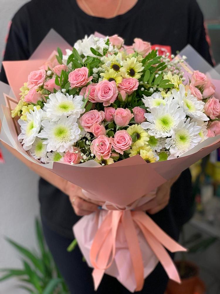 Букет цветов из: Розы и Хризантемы в Уни