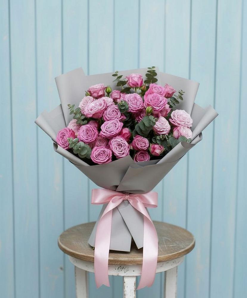 Букет цветов из: Розы в Уни