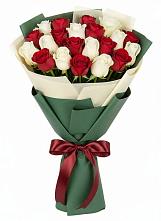 Букет Микс из красных и белых роз #REPLACE_PRED# Уни