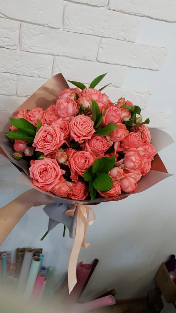 Букет цветов из: Розы в Уни