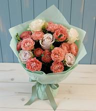 Букет цветов из:  Розы в Уни