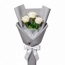 Букет 3 белые розы в Уни
