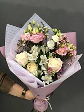 Букет цветов из:  Альстромерии, Розы и Лизиантусы #REPLACE_PRED# Уни