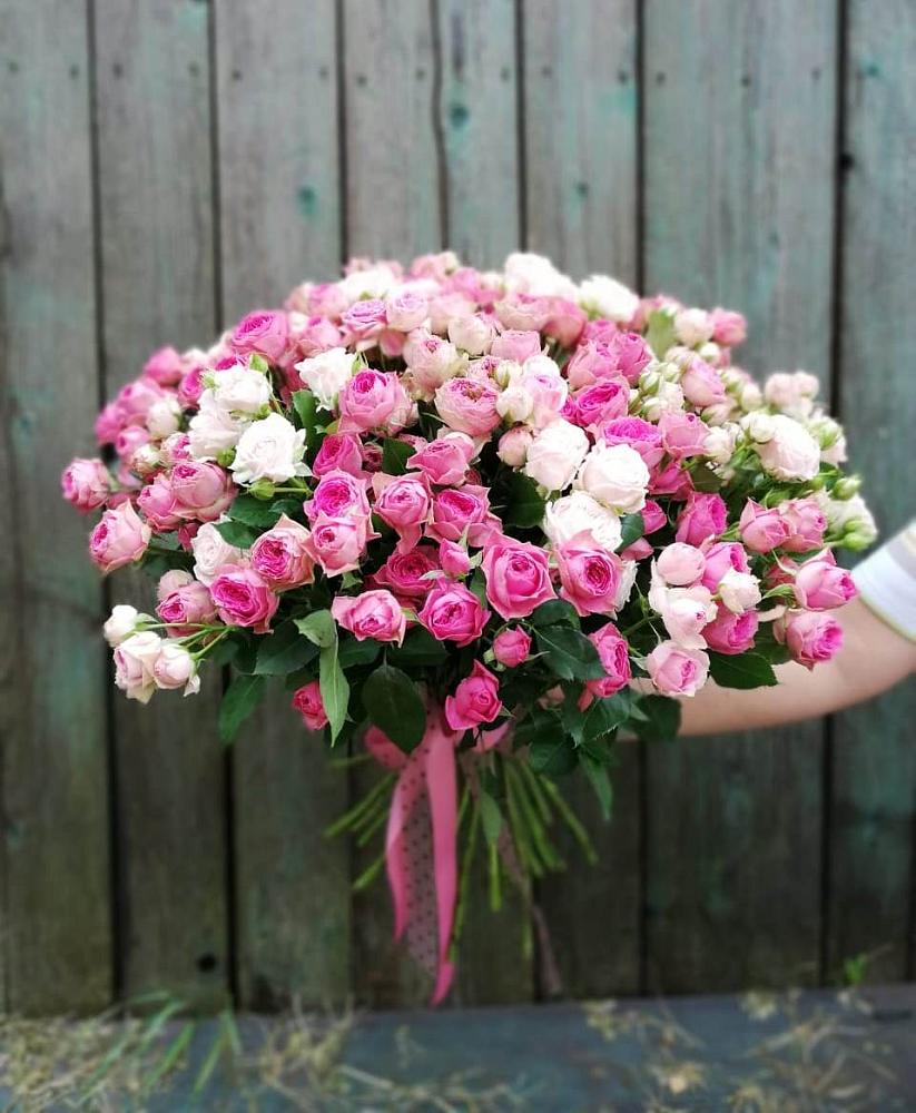 Букет Розовые кустовые розы Натали и Лав Лидия в Уни