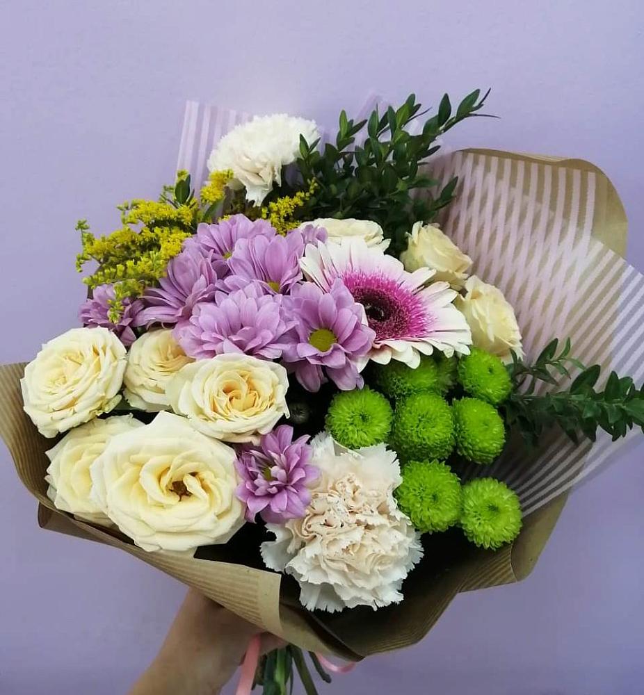 Букет цветов из: Хризантемы, Розы, Гвоздики и Герберы в Уни