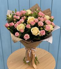 Букет цветов из:  Розы в Уни