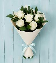 Букет цветов из:  Розы в Уни