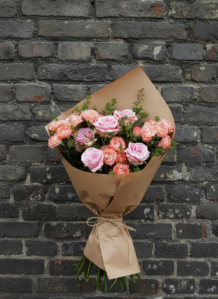 Букет цветов из: Розы в Уни