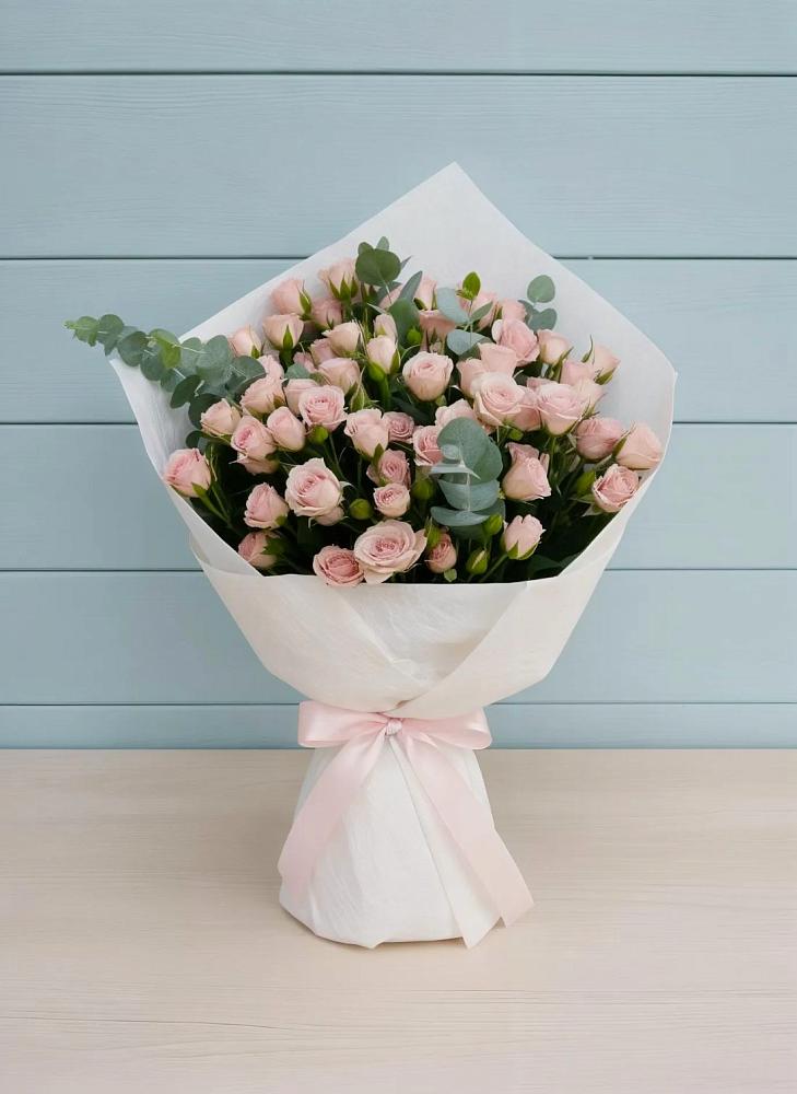 Букет цветов из: Розы в Уни