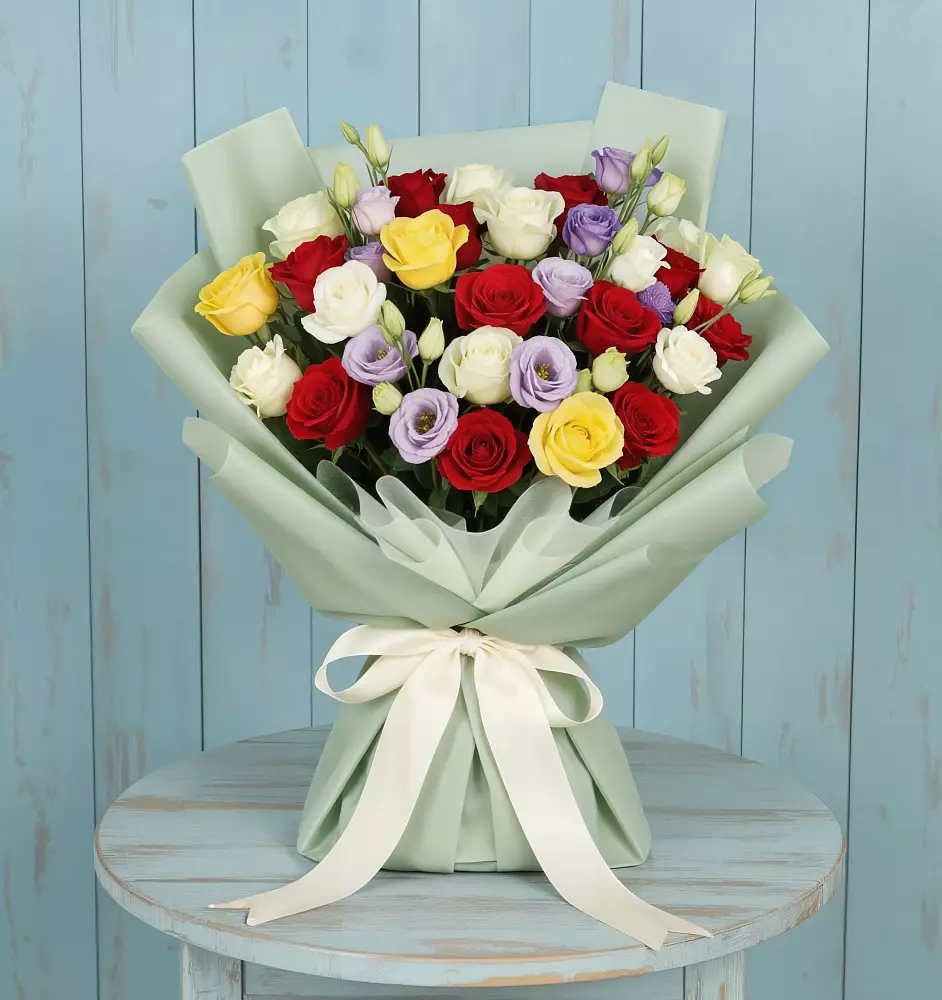 Букет цветов из: Розы в Уни