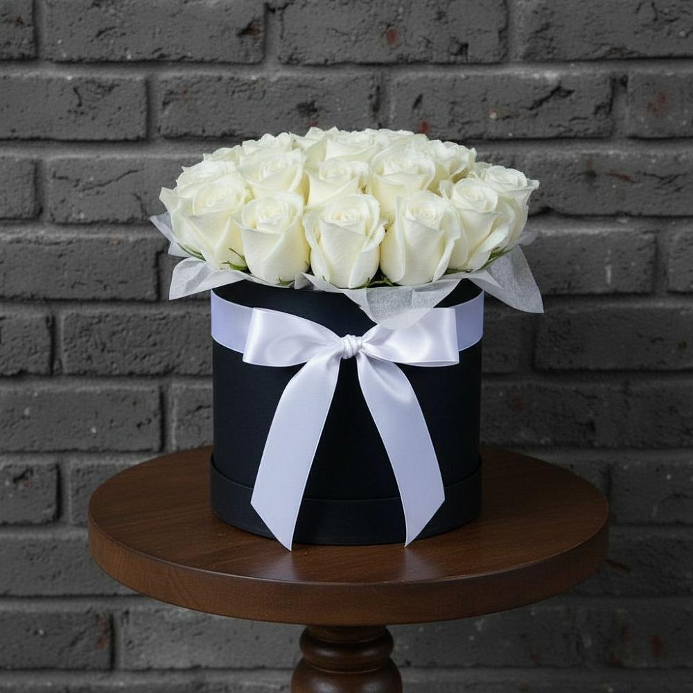 Цветочная композиция из Розы в шляпной коробке в Уни