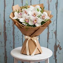 Букет цветов из:  Орхидеи и Розы в Уни